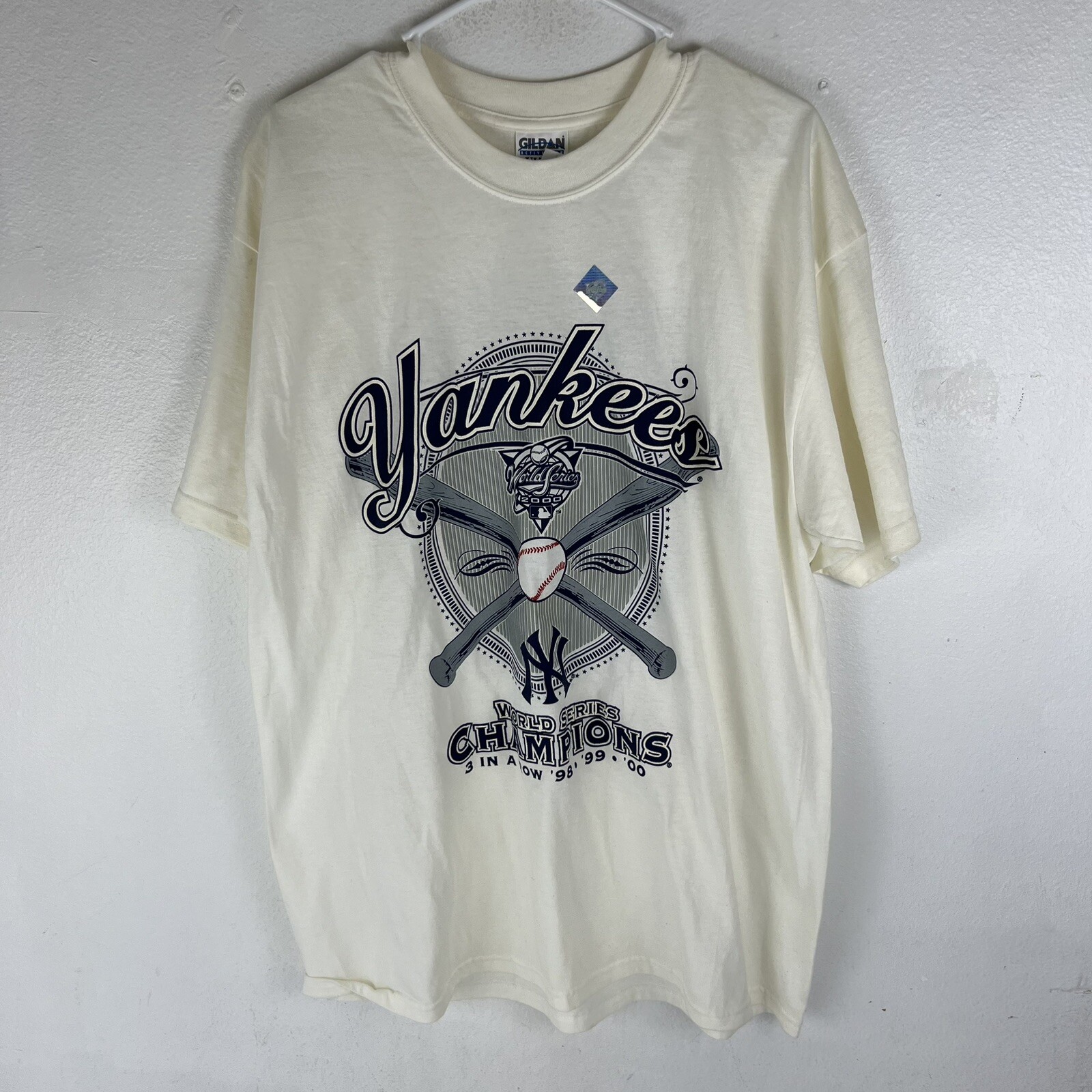 FILA New York Yankees T Shirt Vintage "3 in a Row '98 '99 '00" Champions 2000 Roster
