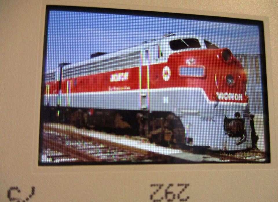 Ferrocarril de colección - Monon 75 - La línea Hoosier - tren - Pakon - diapositiva de película Foto 2 de 3