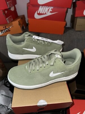Nike Men s Air Force 1 Low Retro Size 8.5 Oil Green Summit White |DV0785-300|