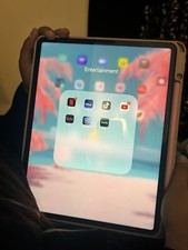 Apple iPad Pro 12.9-inch TikTok A2461 256 GB, Wi-Fi  5G, 12.9
