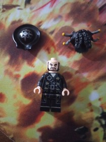 Lego Blackbeard minifigure Pirates of the Caribbean 4195 Queen Anne's Revenge