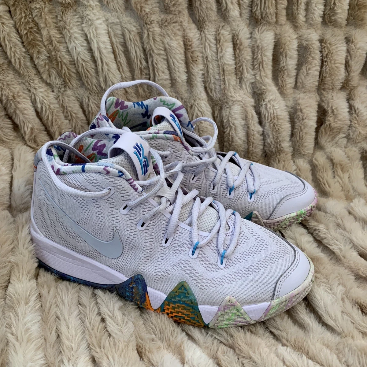90s theme hotsell shoes