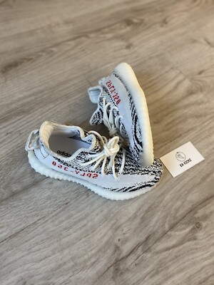 Yeezy Boost 350 v2 Zebra- UK (Brand New) 100% Authentic