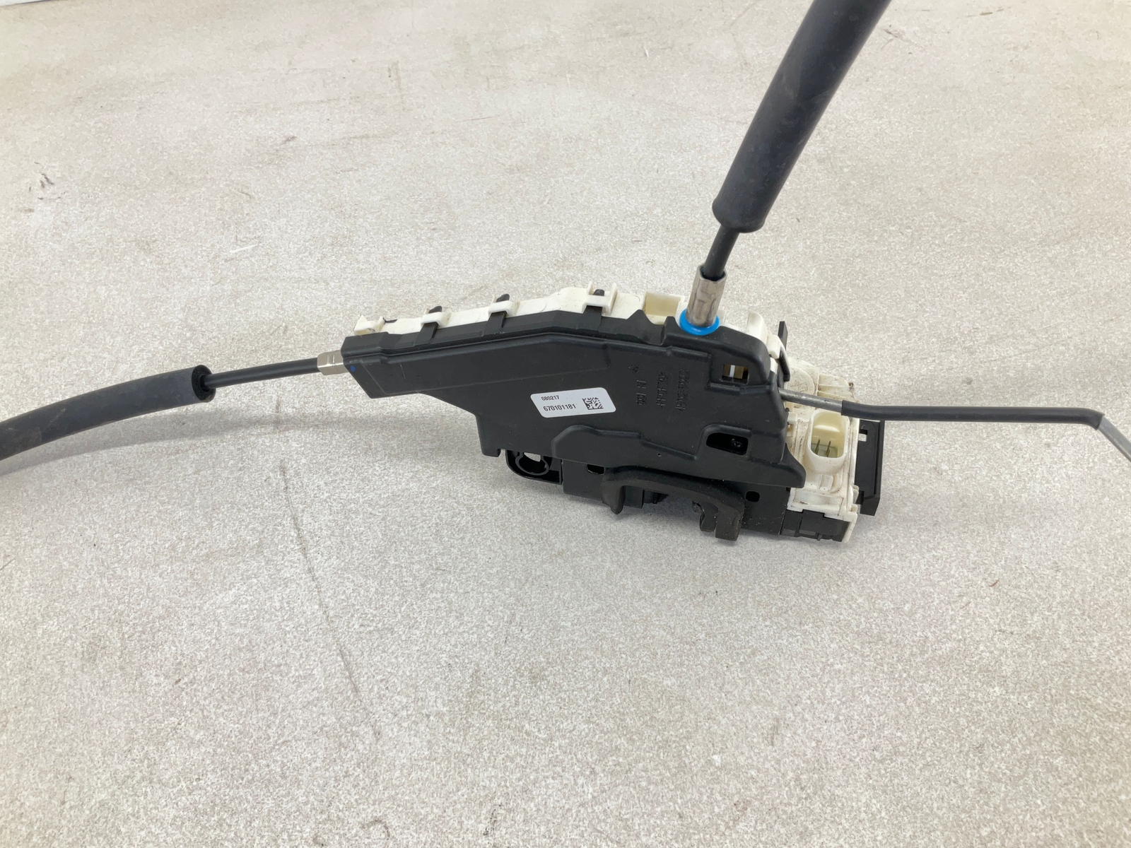 17-20 MASERATI Levante Exterior Front Right Passenger Door Handle W/ Actuator