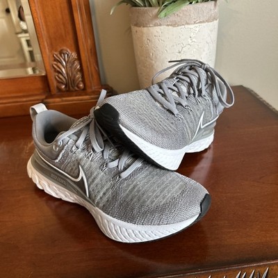 Nike React Infinity Run Flyknit 2 Particle Grey W Size 7.5 Perfect