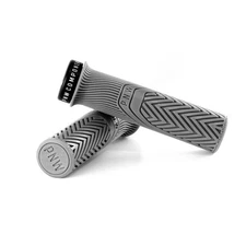 PNW Loam Grip, Cement Grey