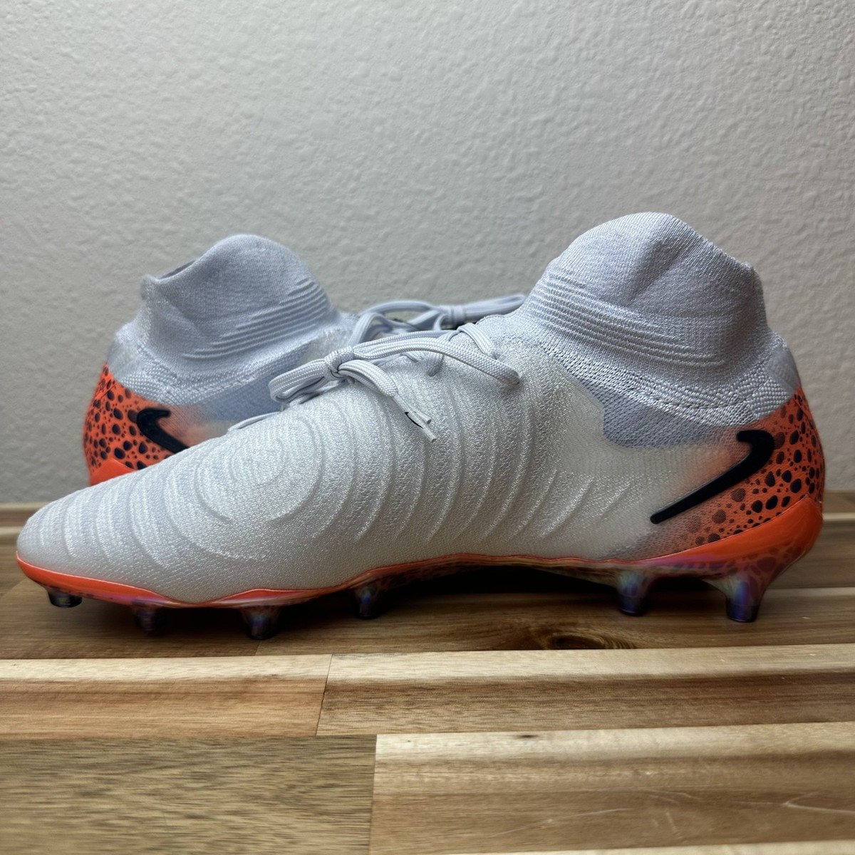 Nike Phantom Luna II 2 Elite AG-Pro Olympic P Cleats HF4844-900