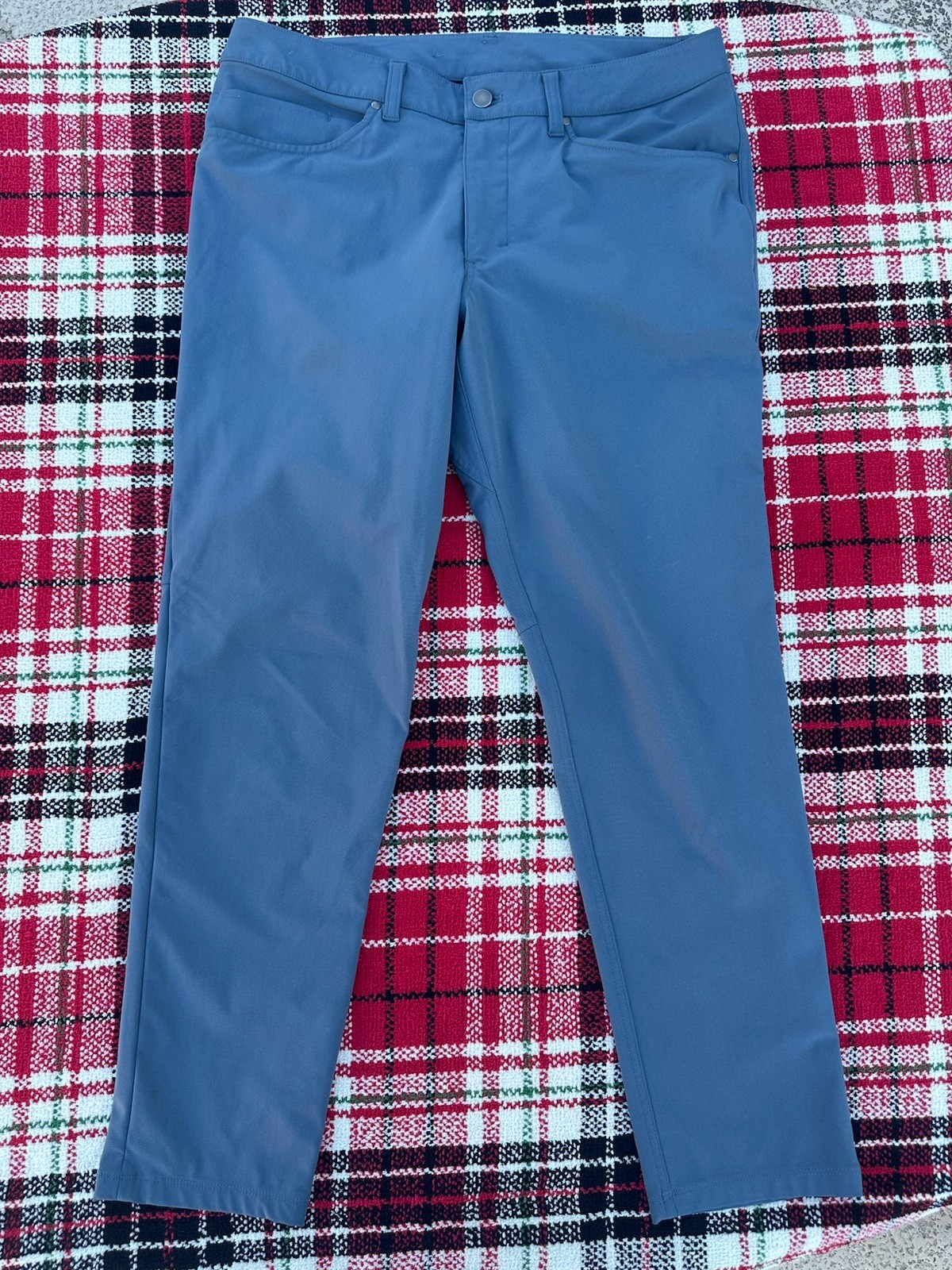 Lululemon Men's ABC Pants Slim Size 32x28  Color Blue