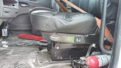Replaces 2019 PETERBILT 579 FRONT SEAT ,  OH