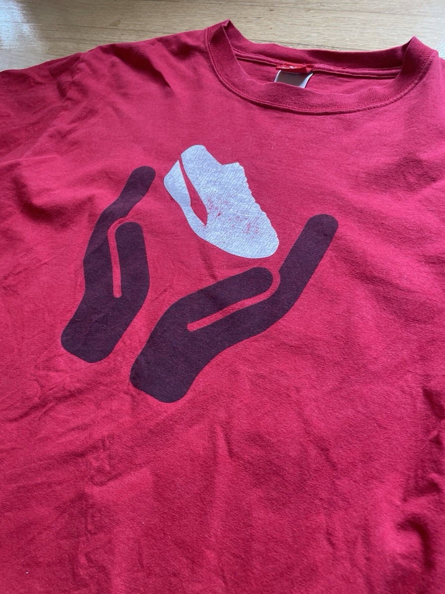 Vintage 90s Puma Archive Sneaker Graphic Tee T-shirt Red Size