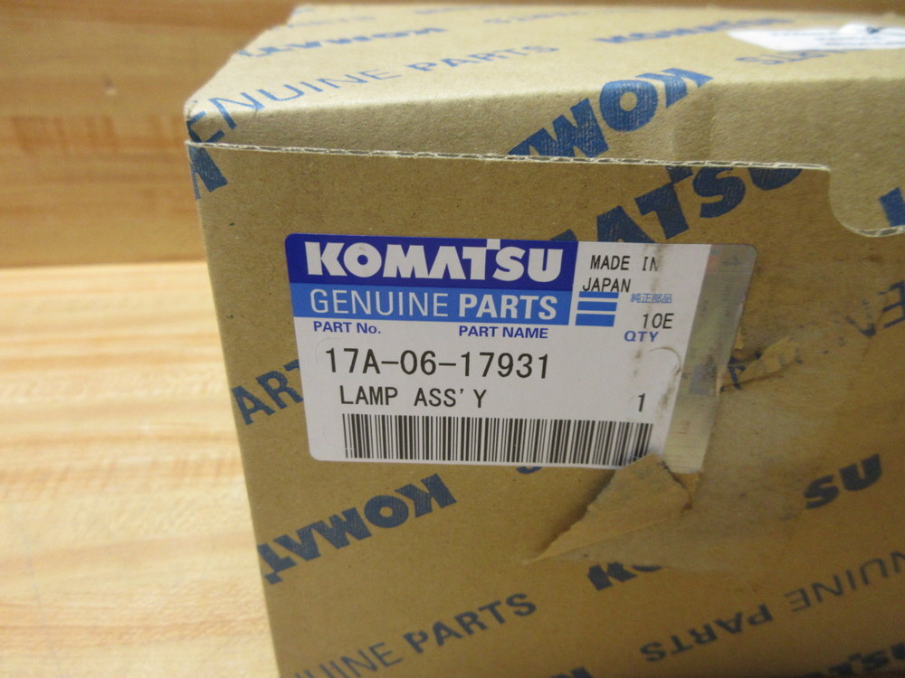 Komatsu 17A-06-17931 Lamp Assembly 17A0617931 | eBay