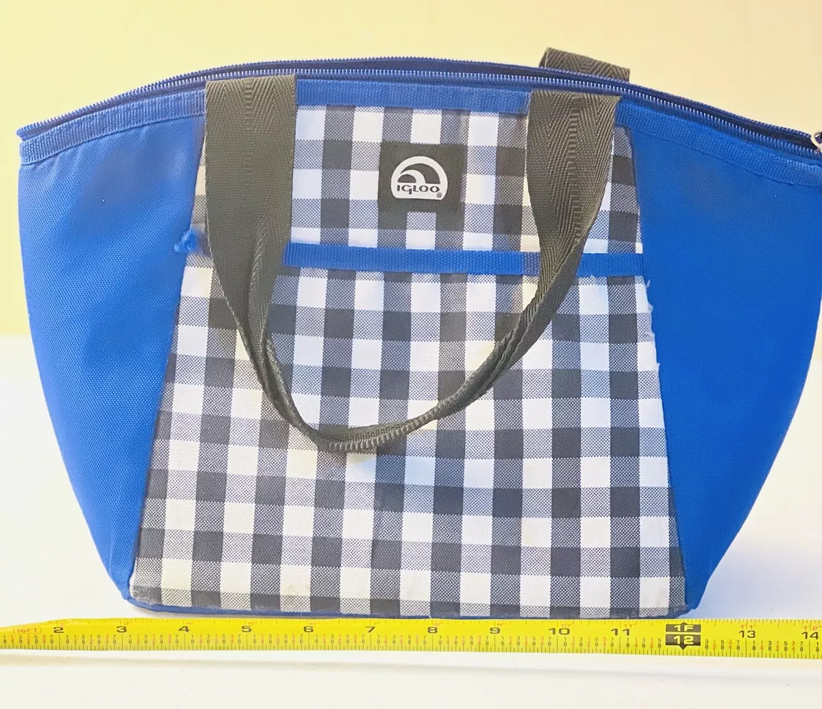 Igloo cooler lunch bag Mini Essential 8 can capacity insulated Checkered