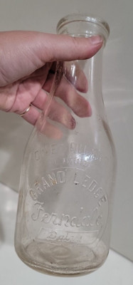 Rare Grand Ledge Ferndale Dairy Embossed Quart Milk Bottle Michigan MI