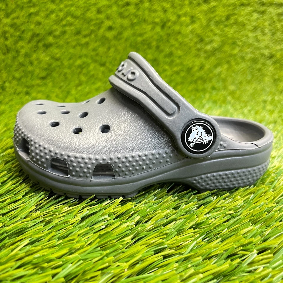 Босоножки Crocs классические сабо для малышей размер 6C серые пляжные прогулочные уличные без шнуровки - Изображение 3 из 4