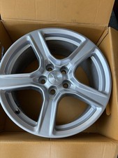 Gm Chevrolet Camaro 18 X 8.5 Factory Oem Wheel 2016 - 2023 Original Silver Rim