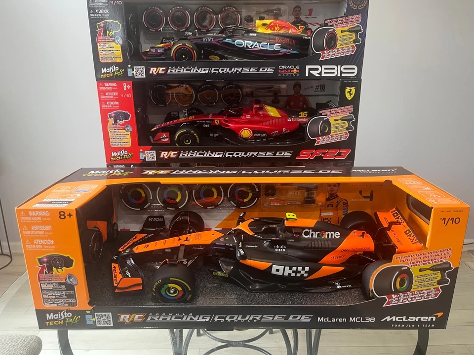 Maisto Formula 1 RC 1:10-Ferrari, McLaren, Red Bull-  Extra Wheels & Pit Tools - Image 3 of 4