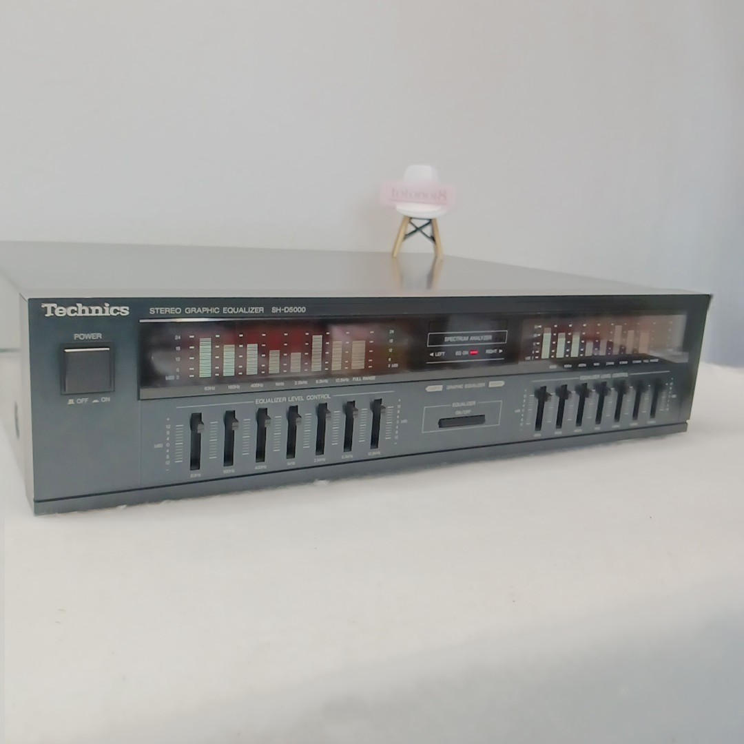 Technics SH-D5000 Stereo Graphic Equalizer Spectrum Analyzer 100V