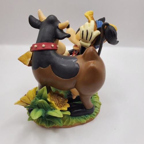 Figurina Enesco Disney Topolino e compagni Topolino con mucca 205257 in scatola - Foto 5 di 7