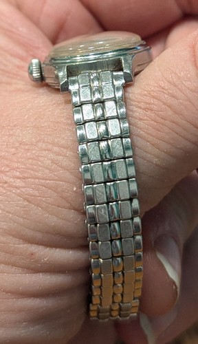 Vintage Mens Buren WW2 Era Buren Water & Shock Resistant Mens Watch (Working) - Picture 3 of 10