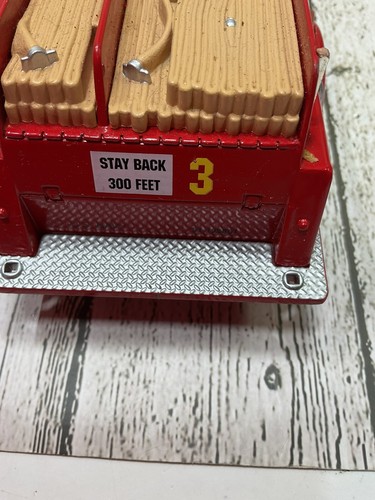 First Gear 19-2044 1951 Ford F-7 Fire Truck US Navy 1:34 Scale - Picture 15 of 19