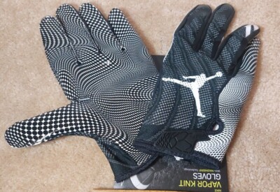セール‼️NIKE JORDAN VAPOR KNIT 3.0 GLOVE M NIKE JORDAN VAPOR KNIT 3.0 FOOTBALL GLOVES WHITE BLACK CJ9849-102