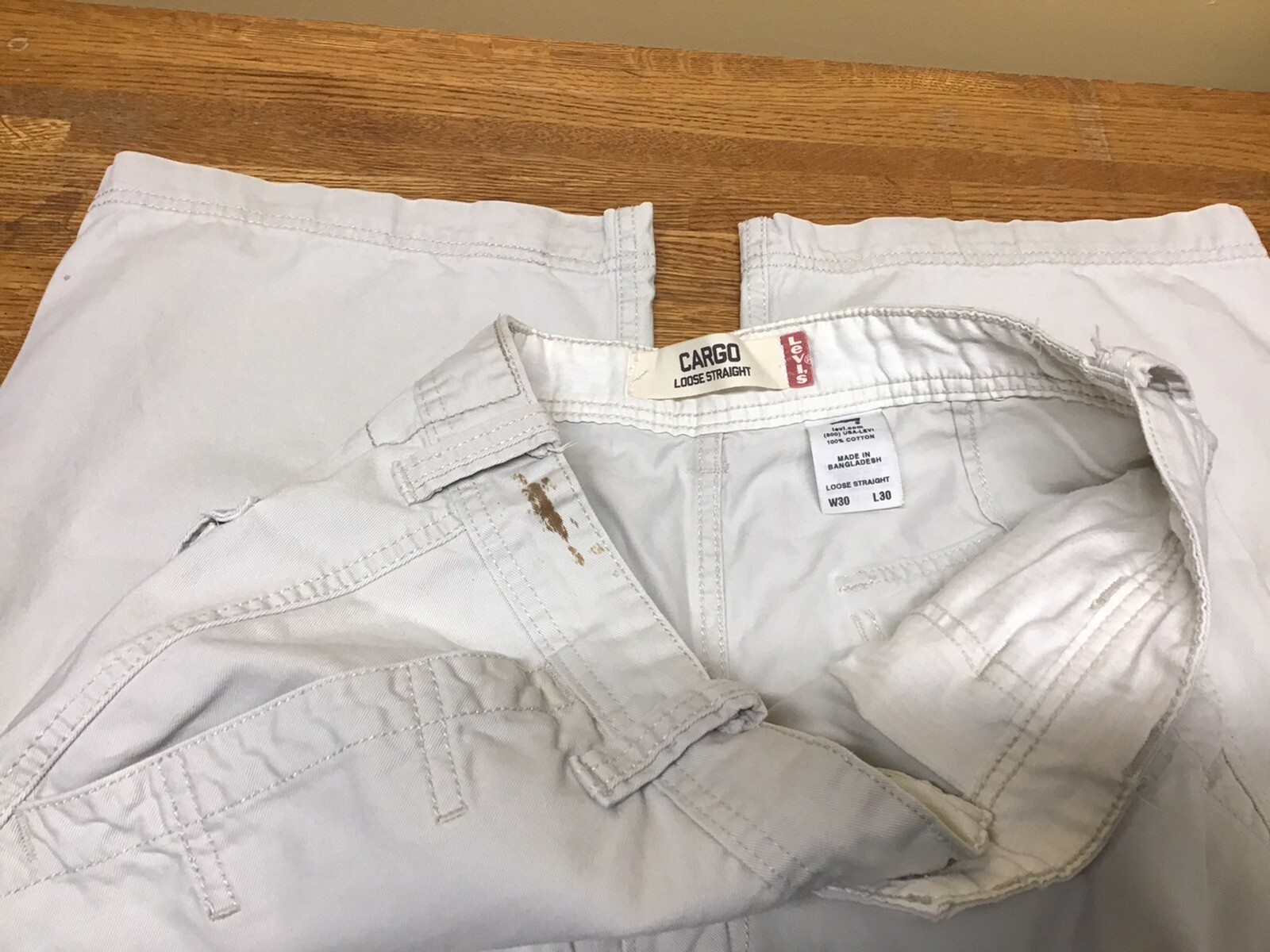 Levis Men's Pants Beige Cargo Pockets Size 30x30 Gem