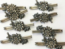 Edelweiss auf Ski f&uuml;r eine M&uuml;tze Breite 48mm, vermutlich Nachkriegsfertigung , s