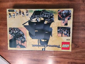 Lego Pirates of the Caribbean 4184 Perle Noire with Six Lego Figures 