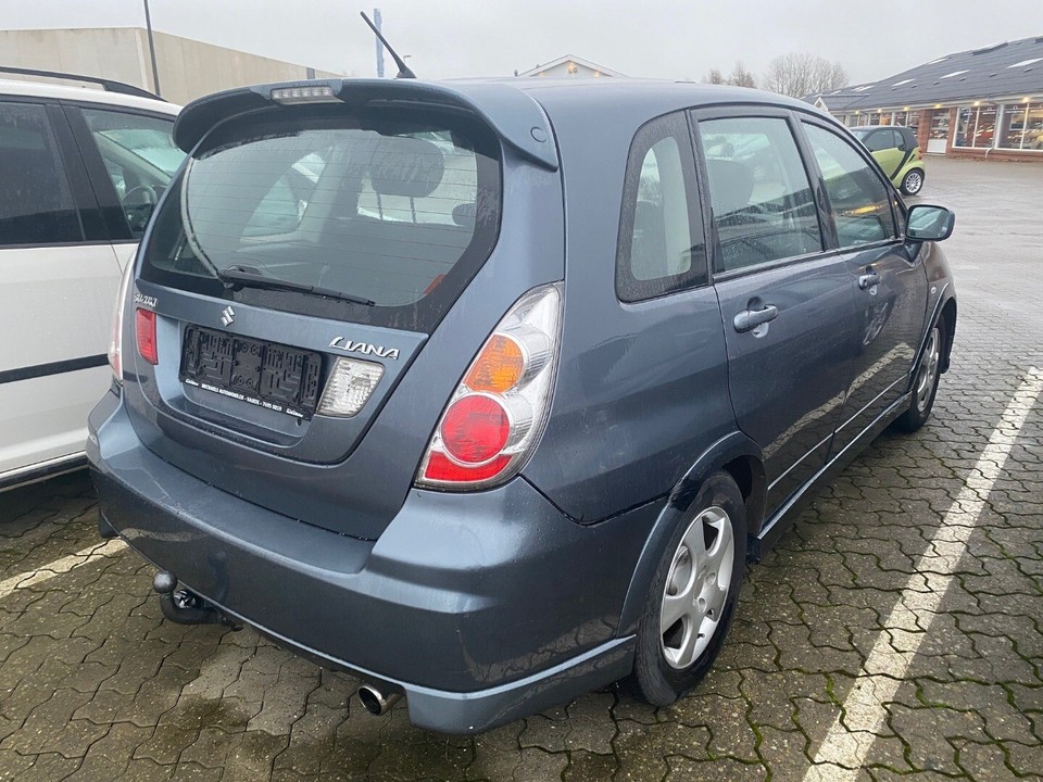 Suzuki liana 4wd 2005