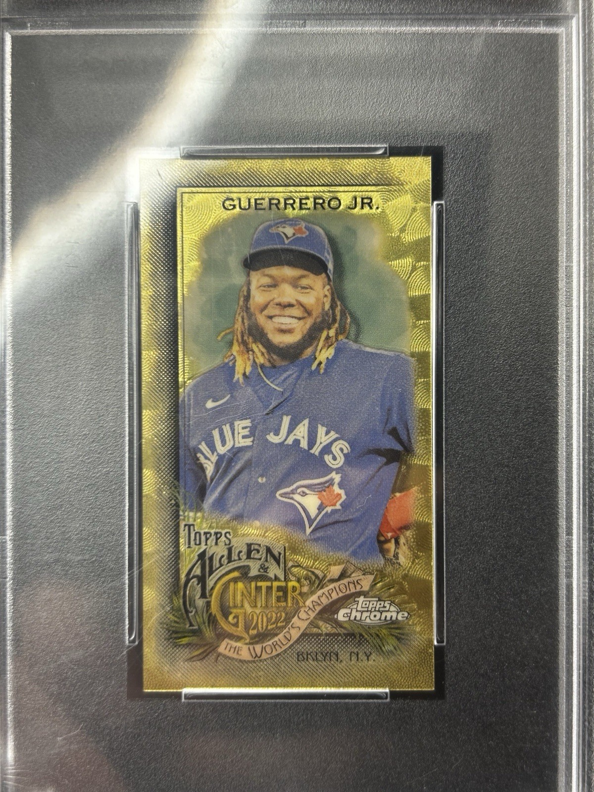 2022 Topps Allen & Ginter Chrome Vladimir Guerrero Jr. #97 Mini SuperFractor 1/1 view 3