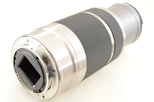 Sony E 55-210mm f/4.5-6.3 OSS Silver E-Mount Lens SEL55210 *Near Mint+5* #5717 - Picture 3 of 11