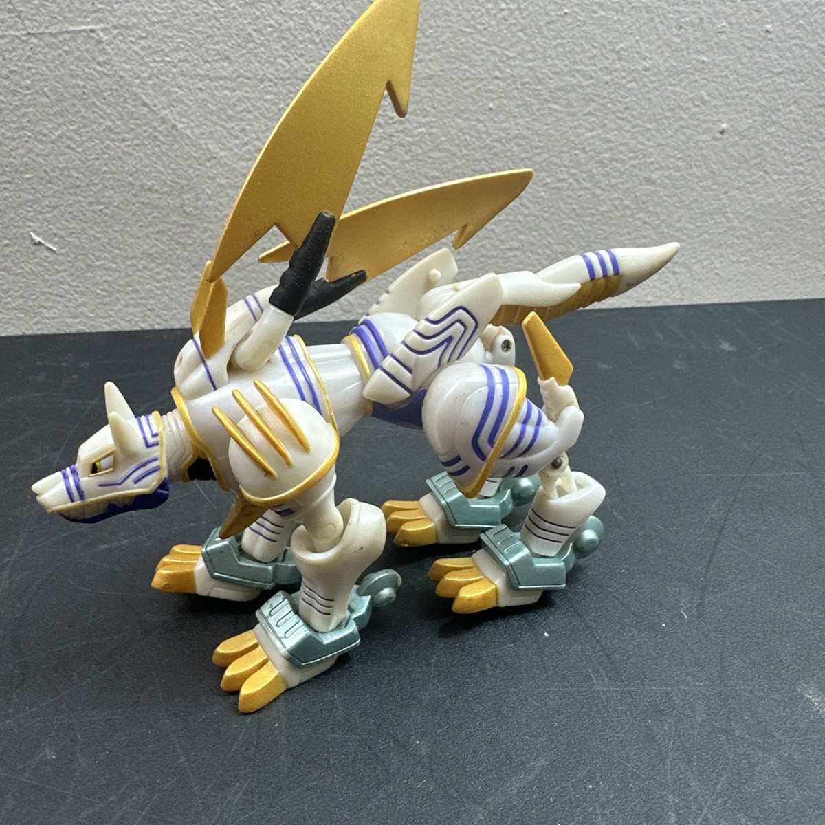 Bandai 2002 Digimon DX Transformable Garummon Spirit Digivolving