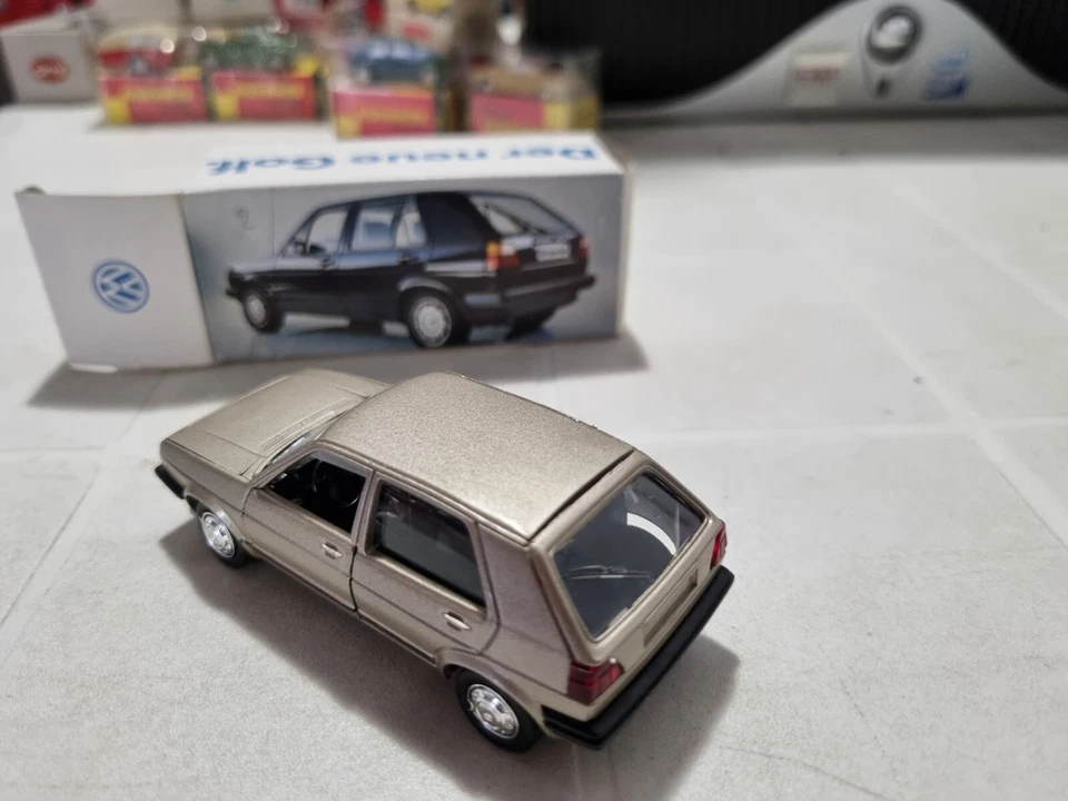 Schabak 1:43 Volkswagen Golf year 1984 ca. official perfect conditions - Immagine 2 di 4