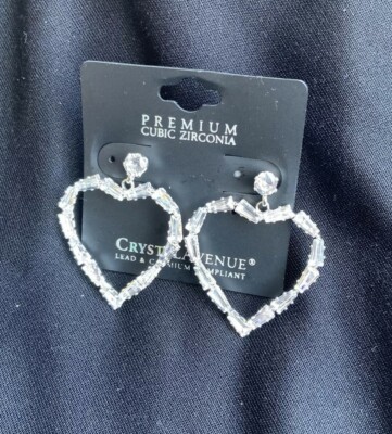 Earrings Cubic Zirconia Dangling Hearts on Silver Alloy Pierced Fashion Jewelry