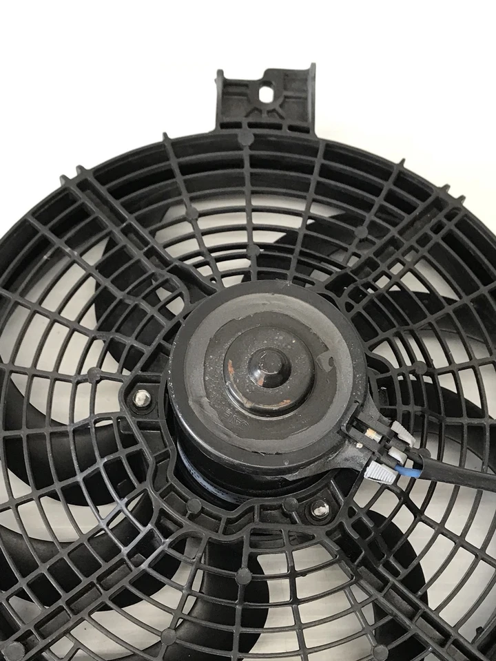 04 05 06 07 NISSAN TITAN AC CONDENSSOR COOLING FAN USED OEM - Изображение 4 из 4