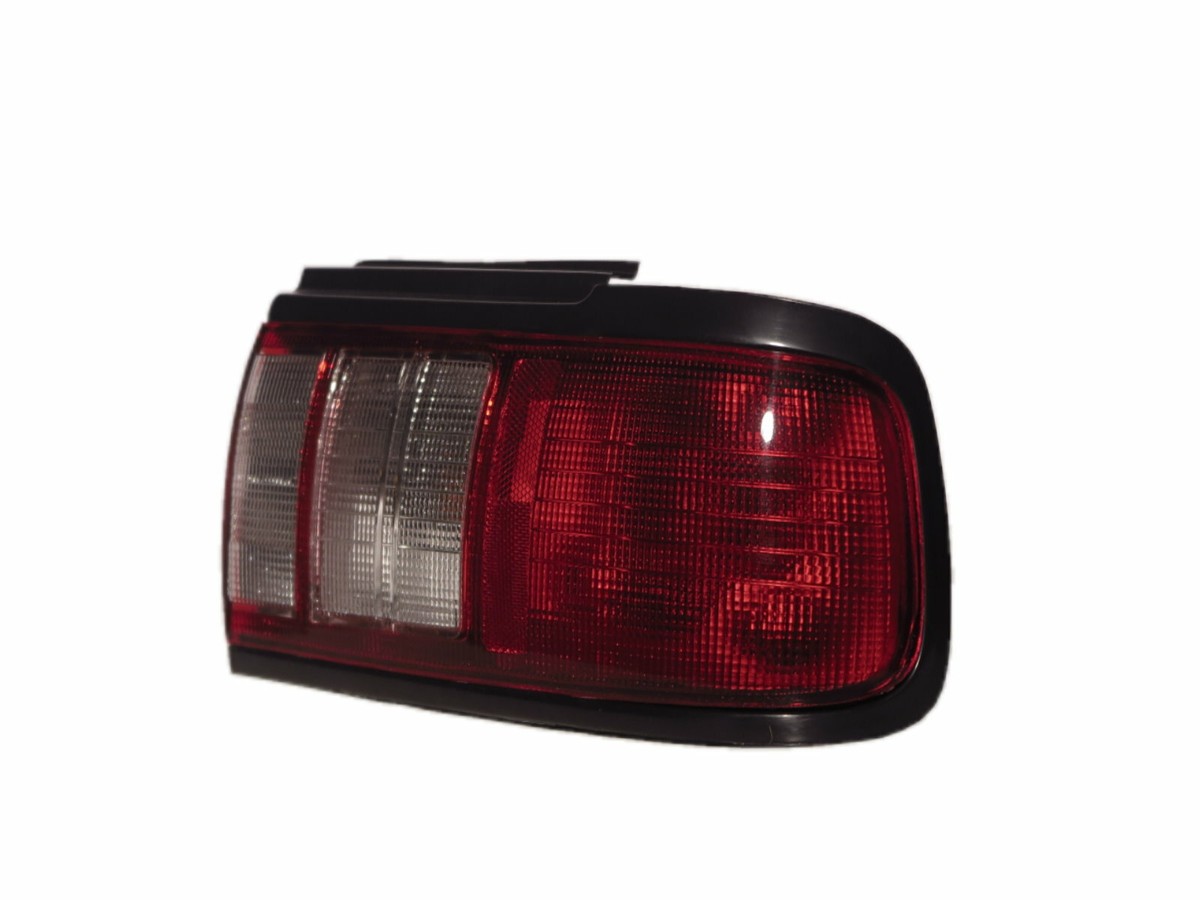 Tsuru V16 B13 MK3 1991-1994 Sedan 2D/4D Tail Rear Light Red/Clear