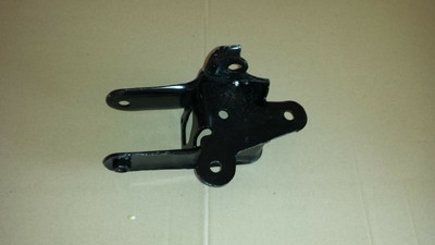 Original MOPAR Halter Motorhalter Träger HINTEN Engine mount bracket 04861433af