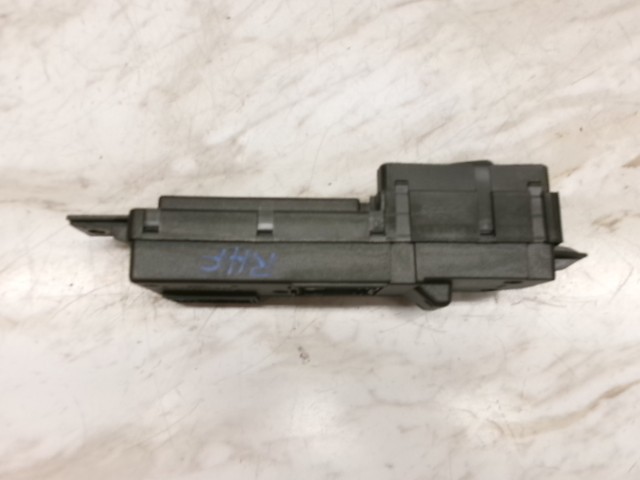 501201310003 03 to 13 Maserati Quattroporte Right Front Door Window Switch