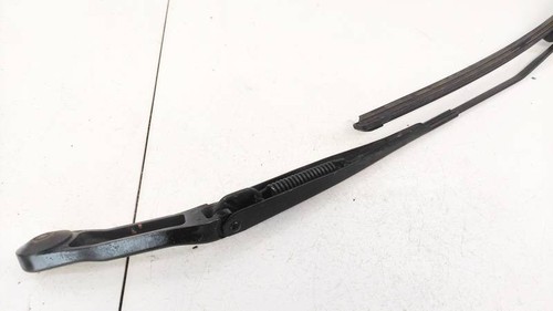 13140019 Windschutzscheibe Scheibenwischer  Opel Meriva DE2013727-68