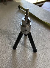 Targus 6-inch Aluminum Table Top Tripod  (IL/RT6-13618-TG-CT7-MRF)