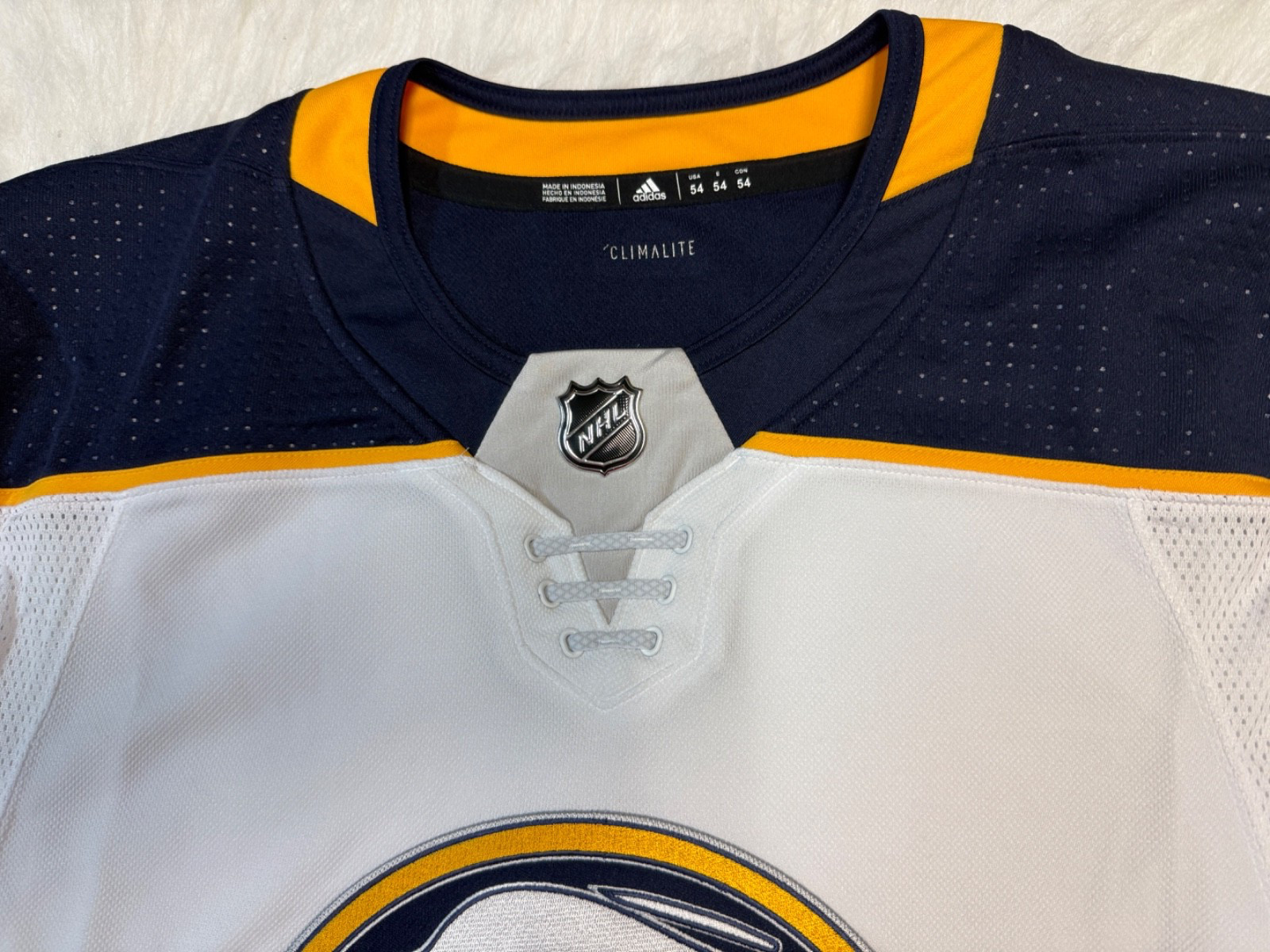 Buffalo Sabres Authentic Adidas Climalite Men's Size 54 White Hockey Jersey thumbnail 4