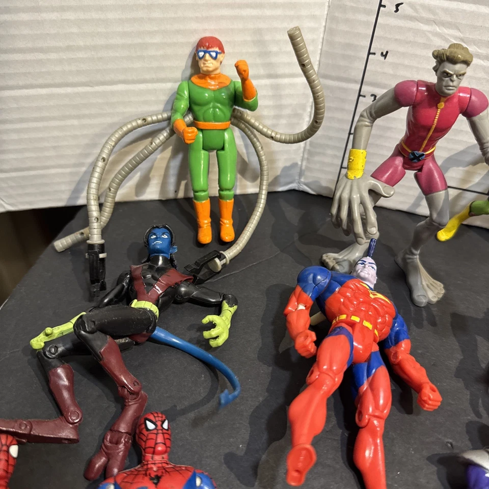 Marvel Superheroes X-Men Action Figure Lot, 1990’s ToyBiz Doc Oc Spider-Man Etc. - Image 3 of 4