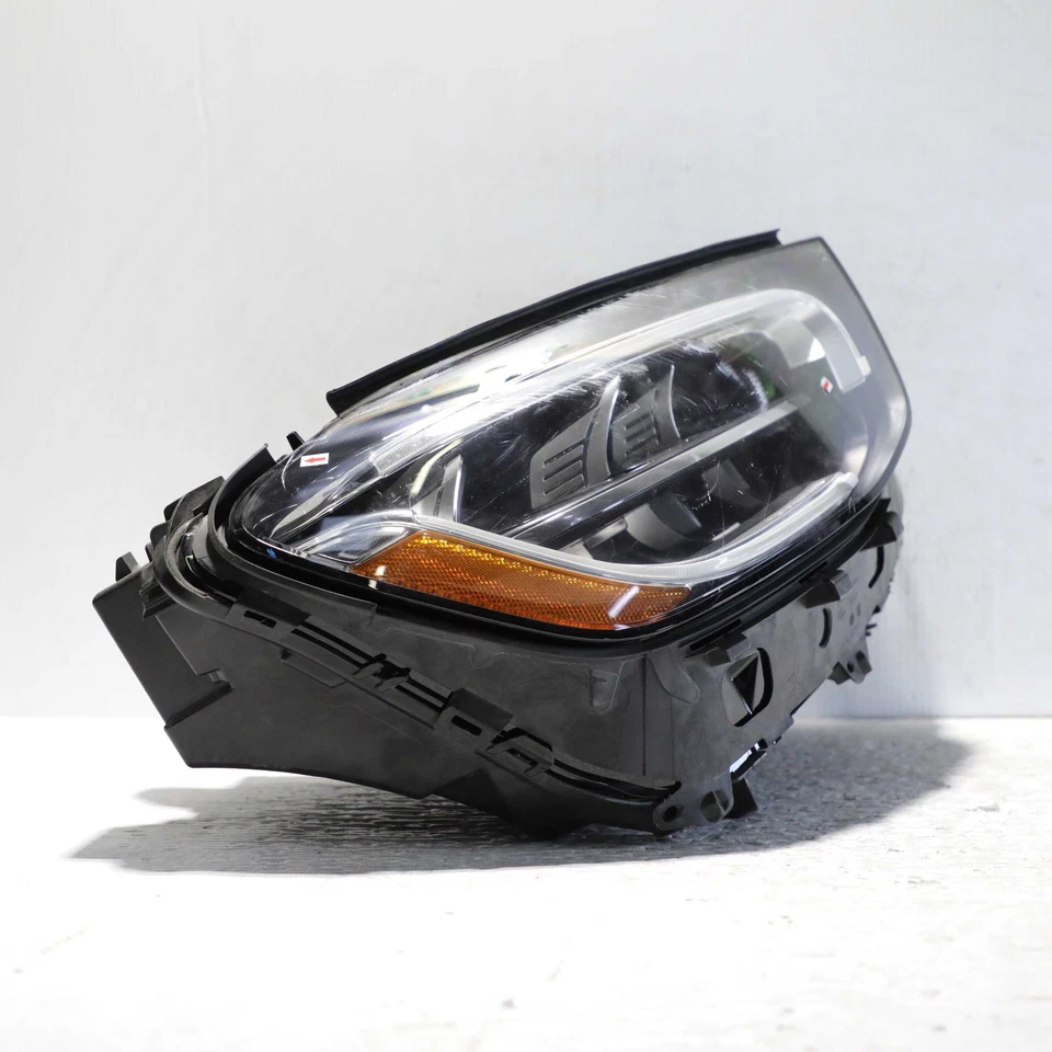 2020-2023 Mercedes-Benz GLC-Class 300 43 AMG Coupe LED Right OEM A2539069003 - Image 4 of 4