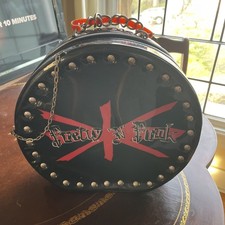 Bratz vintage round pretty in pink cosmetic travel case