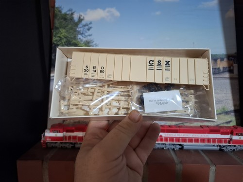 Nuevo de Lote Antiguo Walthers CSX/Sistema Marítimo 50' Airlside Tolva - Logotipo Temprano - CSXT #201480 | Condition: New