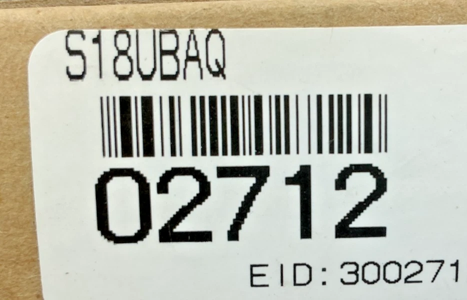 New Banner Engineering S18UBAQ U-Gage Discrete Sensor Range 30-300mm 5-Pin 30V - Image 3 of 4