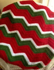 CROCHET chevron ripple baby blanket lap afghan handmade VANNA christmas 32"x 36"