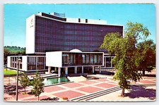 Vintage Postcard Hamilton City Hall 1975 Ontario Canada Plastichrome