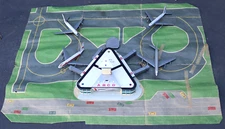 RARE Vintage TOMY International Airport Toy AIrplaine Toy Set w/ Mat & 4 Planes