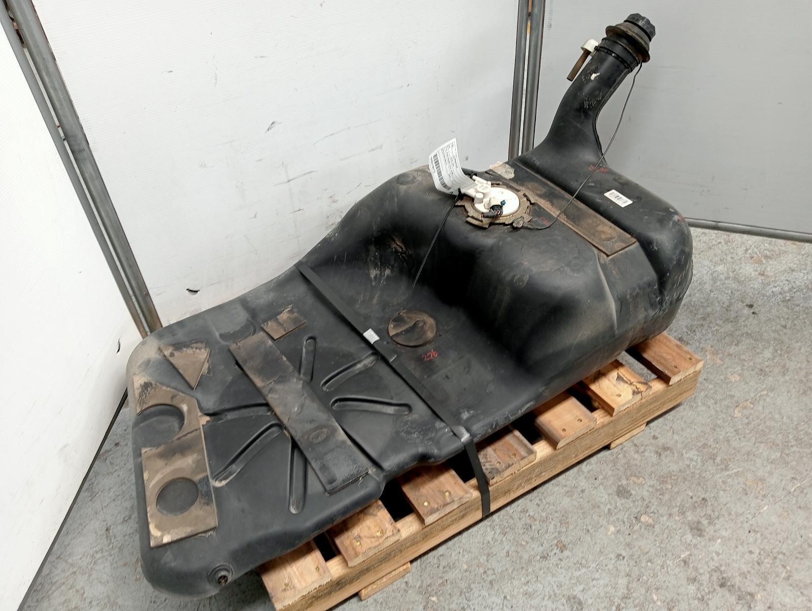HOLDEN COMMODORE FUEL TANK VTVZ, SEDAN/WAGON, 09/9709/07 2002 eBay